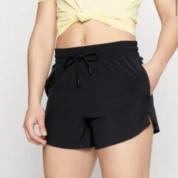 Athleta Black Crossroads High Rise Featherweight Athletic Shorts Women’s Size XS - Picture 1 of 11